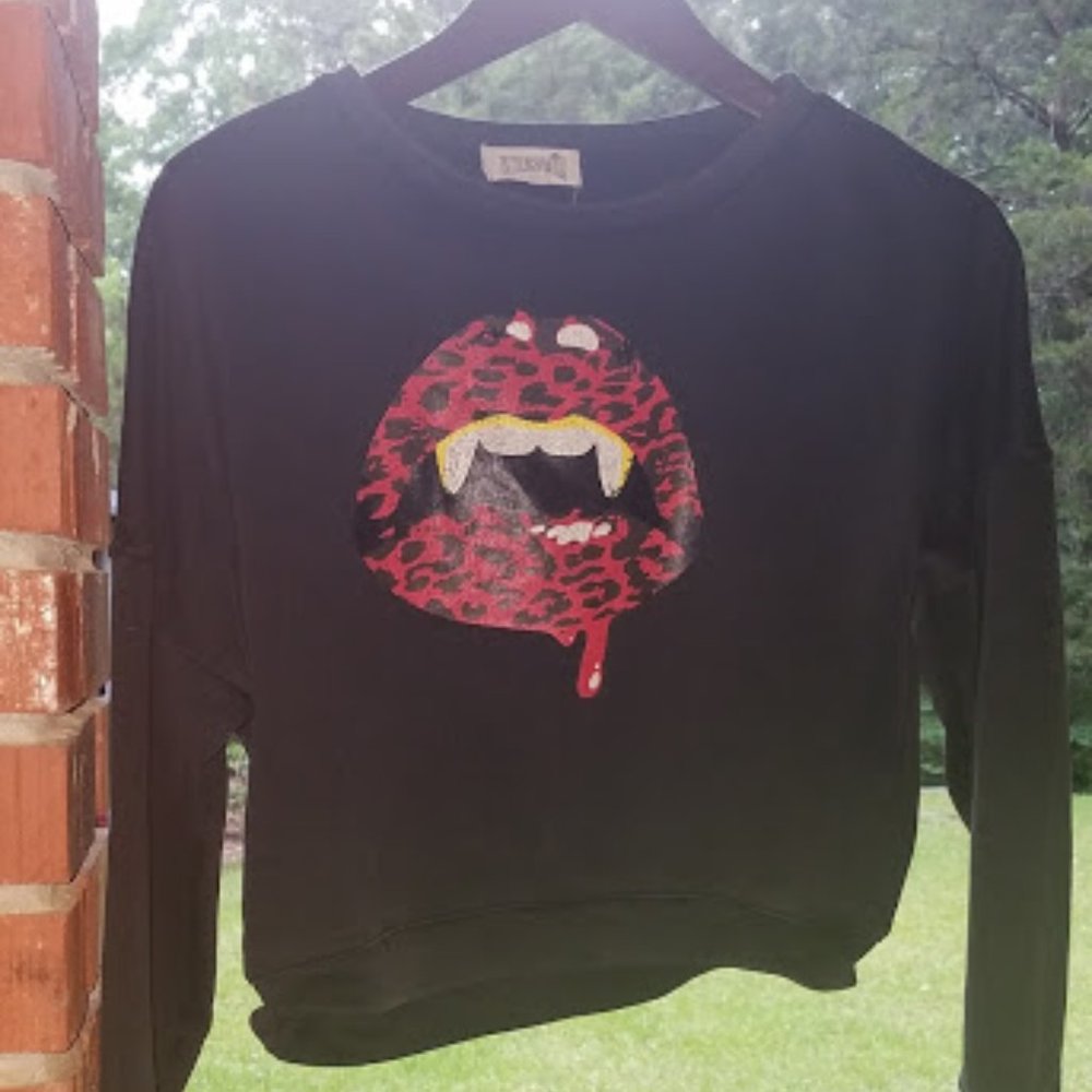 WOMEN'S SMAL UNDERSTAR HALF TOP SWEATSHIRT